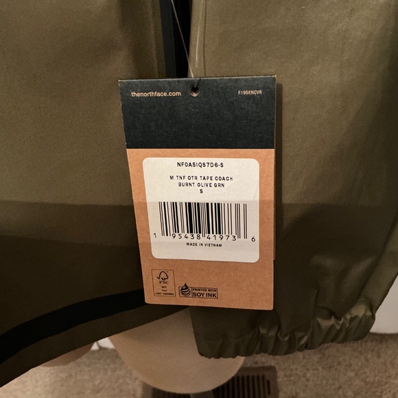 NWT SUPREME®/THE NORTH FACE® SUMMIT SERIES OUTER TAPE SEAM COACHES JACKET SIZE S - Picture 16 of 16